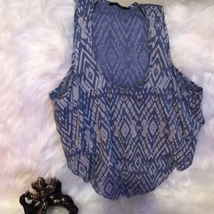 Sleeveless top blue and white